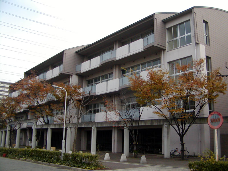 中学校　大阪市立我孫子南中学校（中学校）まで623m