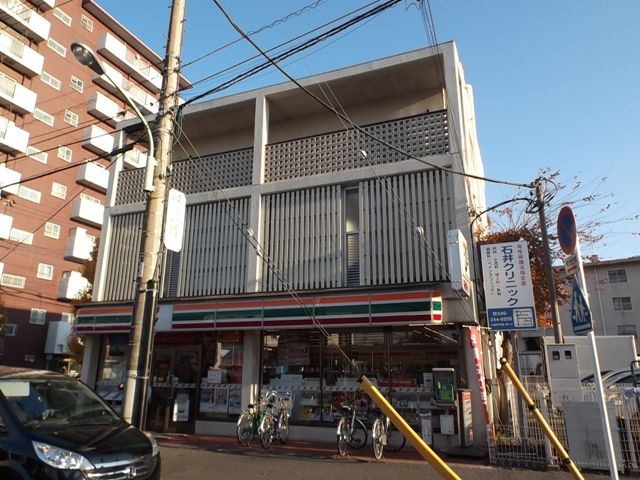 コンビニ　セブン-イレブン川越南大塚駅南口店（コンビニ）まで334m