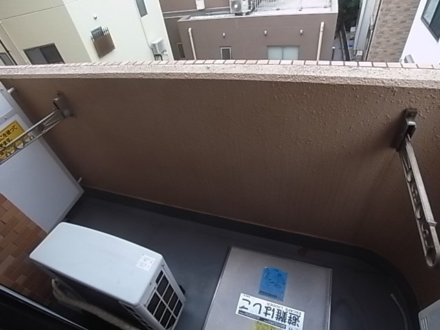 バルコニー　開放的で明るい空間を演出してくれるバルコニーです