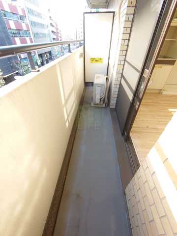 バルコニー　ライオンズマンション御苑前