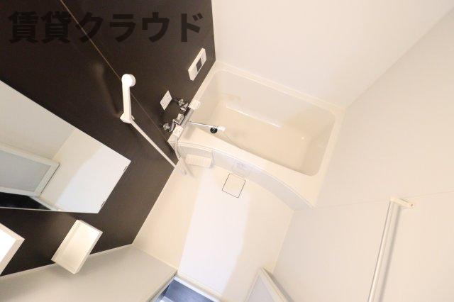 バス・シャワールーム　清潔感あるお風呂で、一日の疲れを癒しましょう！