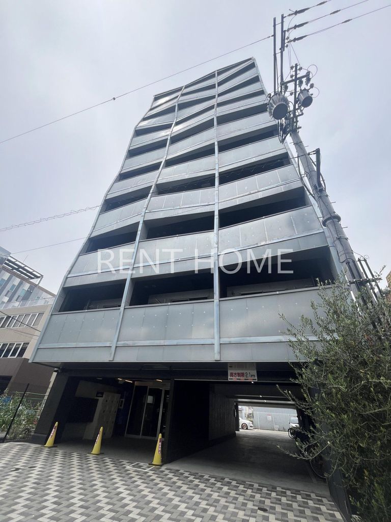 建物外観　10階建てマンションです。