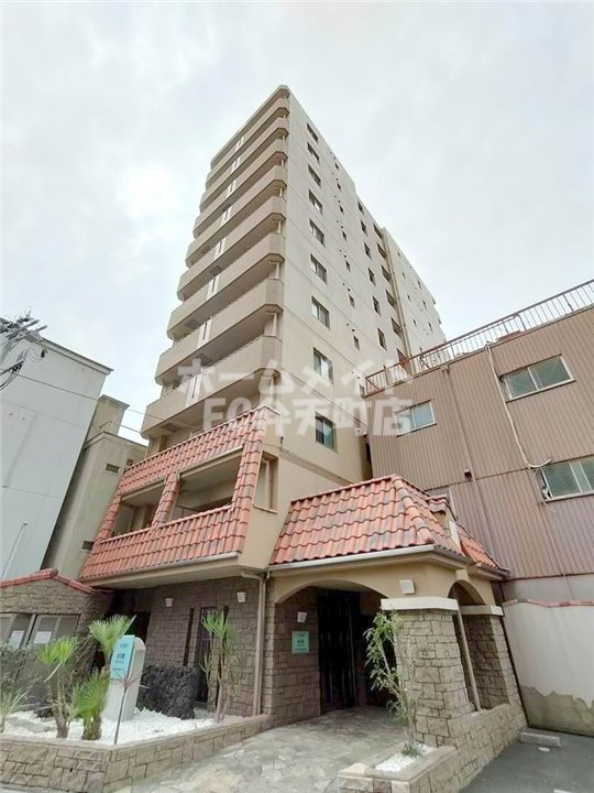 建物外観　外観は落ち着いています