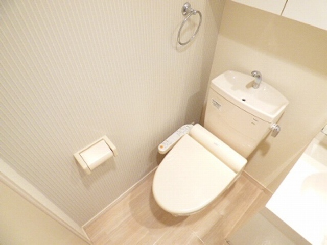 トイレ　落ち着いたトイレです