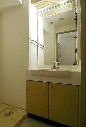 洗面設備　別部屋の画像を使用しております。