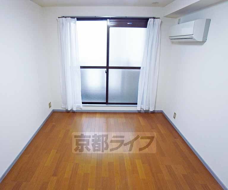居室・リビング　きれいなお部屋です