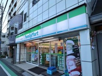 コンビニ　ファミリーマート サンズ向河原駅東店（コンビニ）まで89m