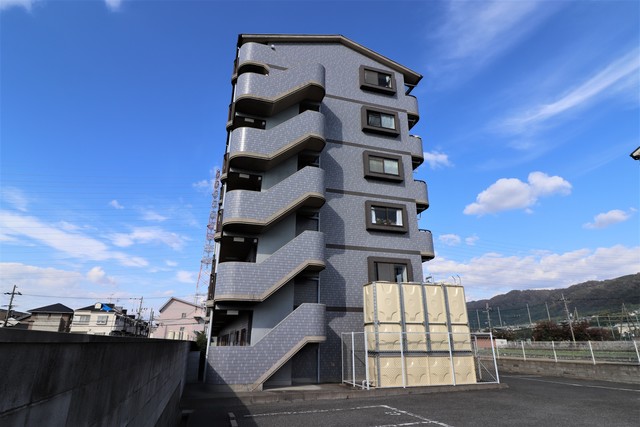 建物外観　ココ川崎