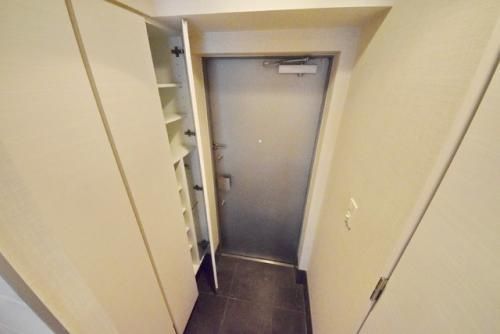 玄関　（別タイプ参考写真）グラントゥルース本郷　文京区本郷2