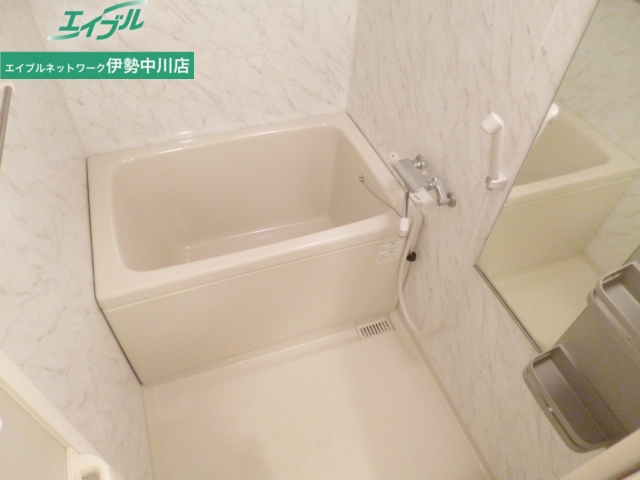 バス・シャワールーム　同物件別部屋の写真
