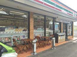 コンビニ　セブンイレブン 松戸八ケ崎8丁目店（コンビニ）まで1010m