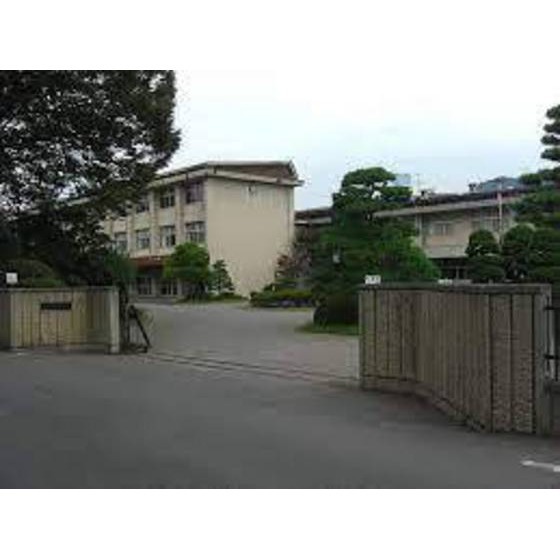 高校・高専　長野県上田千曲高校（高校・高専）まで867m