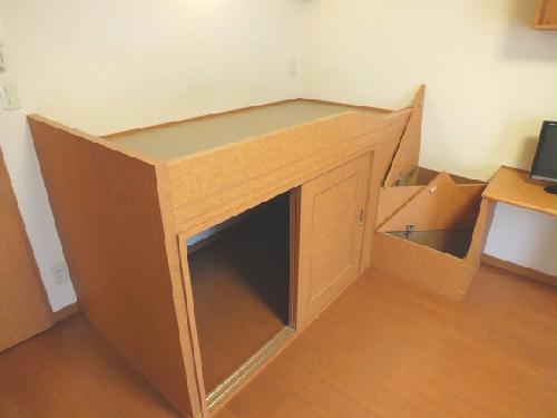 収納　ベッド下収納