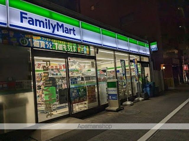 コンビニ　ファミリーマート豊島駒込店（コンビニ）まで184m