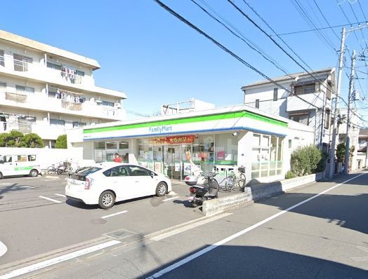 コンビニ　ファミリーマート板橋高島平七丁目店（コンビニ）まで80m
