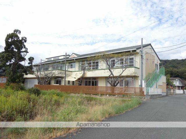 幼稚園・保育園　微笑保育園（幼稚園・保育園）まで740m