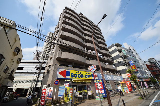建物外観　～駅前生活始めませんかっ～