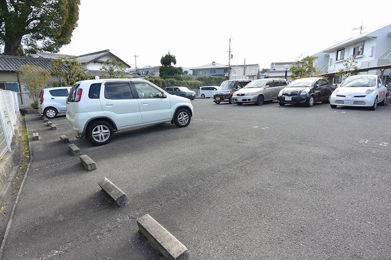 駐車場　駐車場