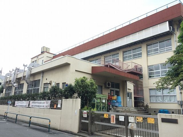 中学校　足立区立千寿青葉中学校（中学校）まで517m