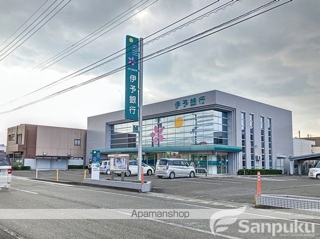 銀行　伊予銀行松前支店（銀行）まで595m