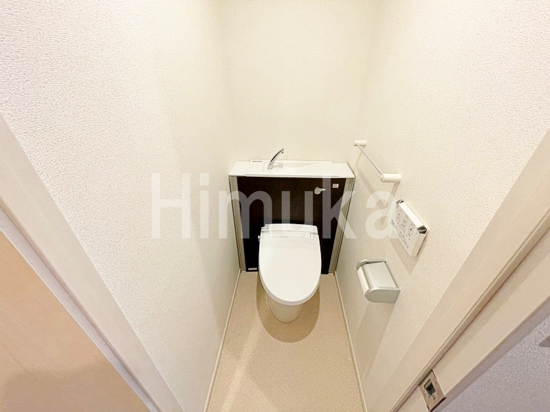 ＪＲ宇野線 大元駅 徒歩17分 6階建 築8年のトイレ写真