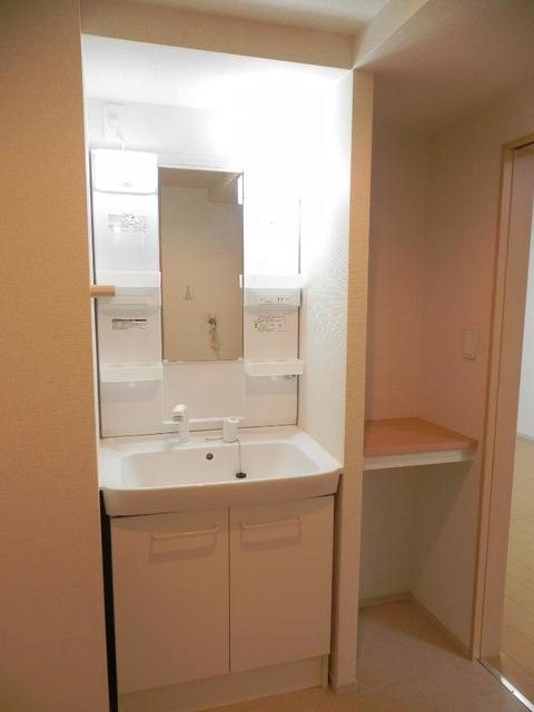 洗面設備　別部屋参考写真