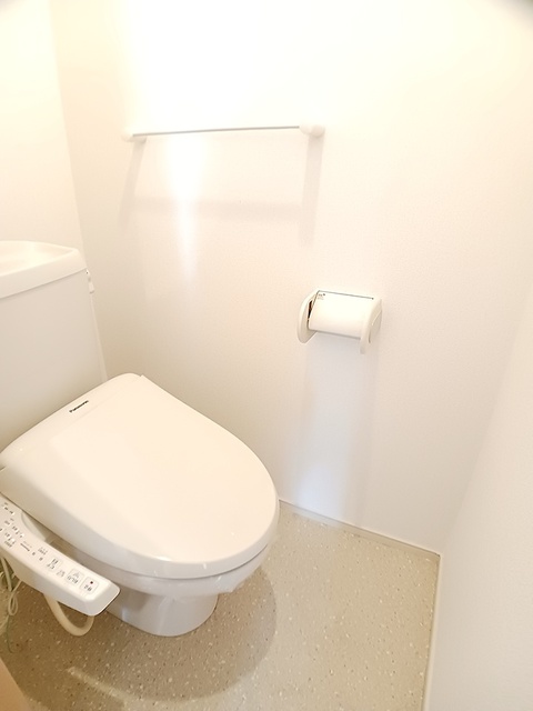 エアリーコートA 102のトイレ写真