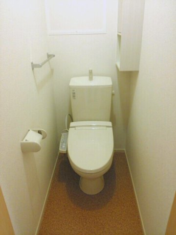 トイレ　シンプルで使いやすいトイレです