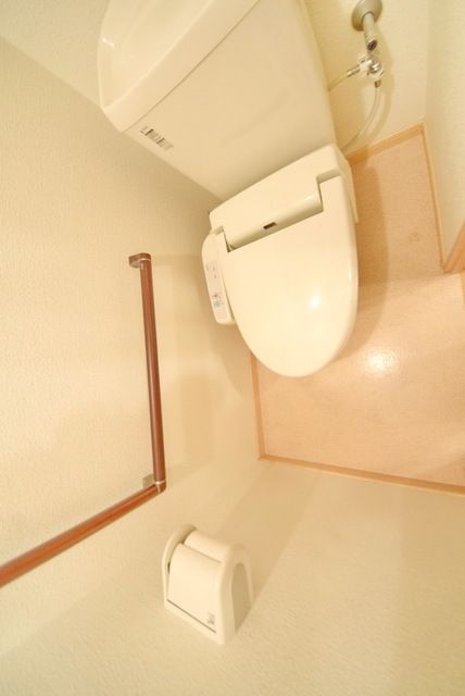 トイレ　★ウォシュレット付きのトイレです★