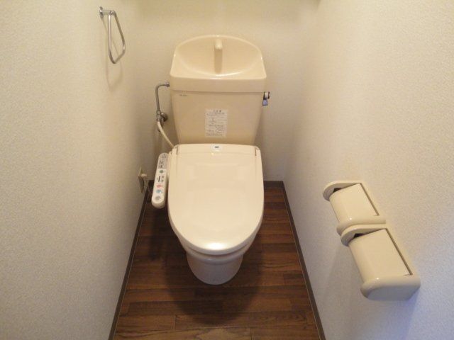 ＪＲ東海道本線 西焼津駅 徒歩36分 2階建 築23年のトイレ写真