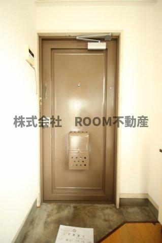 エントランス　建物の内部です