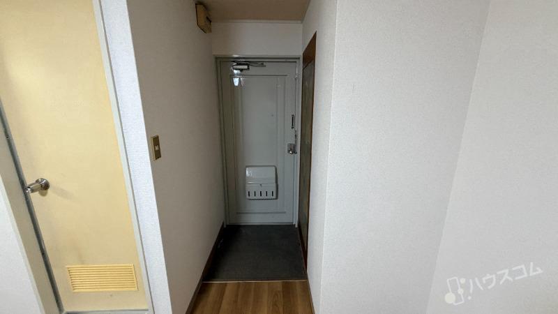阪急宝塚線 服部天神駅 徒歩4分 4階建 築41年の玄関写真