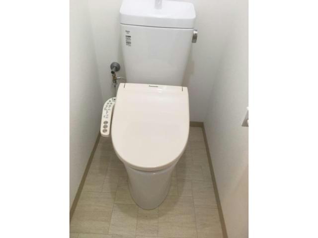 ユニバースマンションのトイレ写真