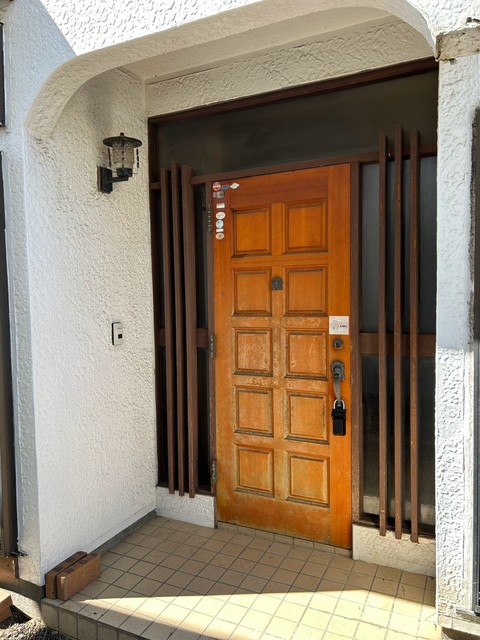 上藤沢戸建の玄関写真