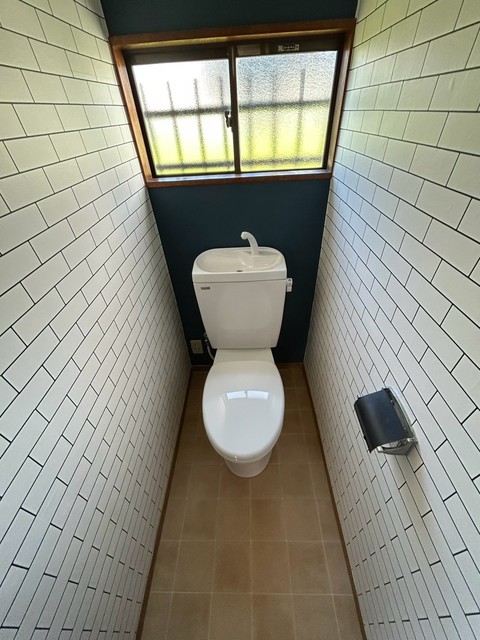 上藤沢戸建のトイレ写真