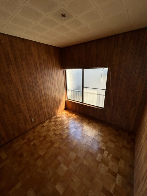 上藤沢戸建の居間写真