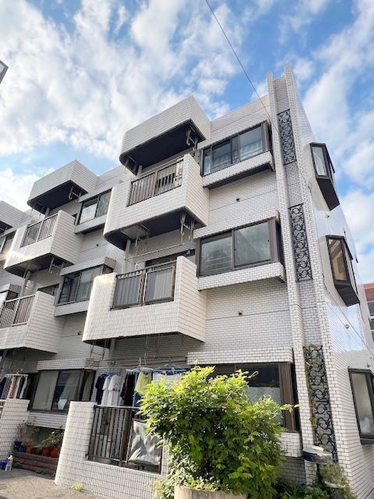 パ-ルハイツの外観写真