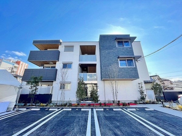 建物外観　★外観★
