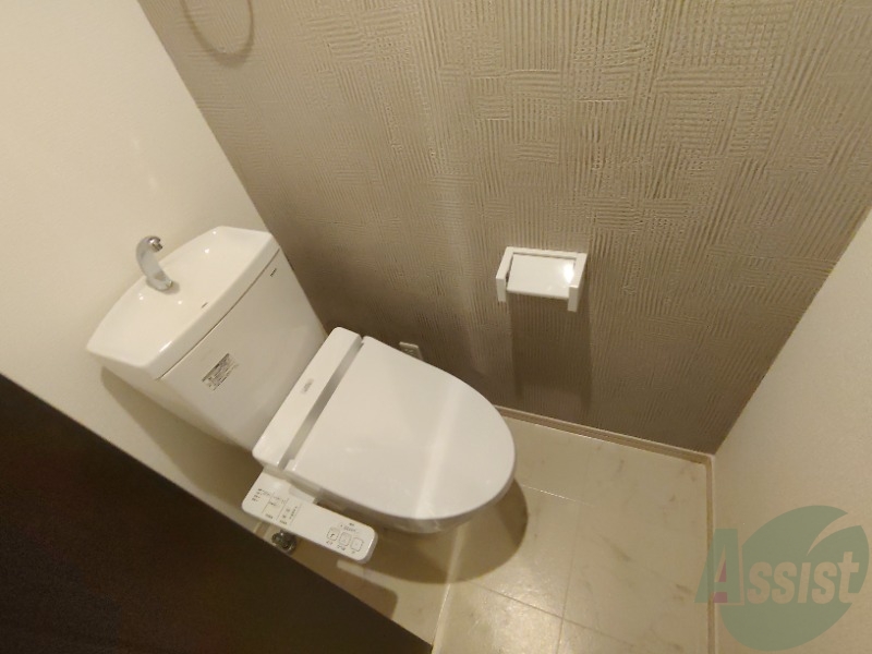トイレ　トイレは綺麗でウォッシュレットも付いて快適にお使い頂けます。