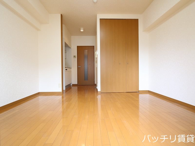 居室・リビング　※同マンション別部屋写真のため、現状優先。