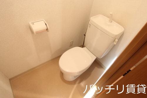 トイレ　※同マンション別部屋写真のため、現状優先。