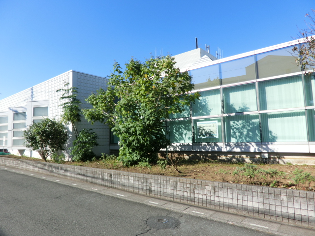 図書館　東松山市立高坂図書館（図書館）まで228m