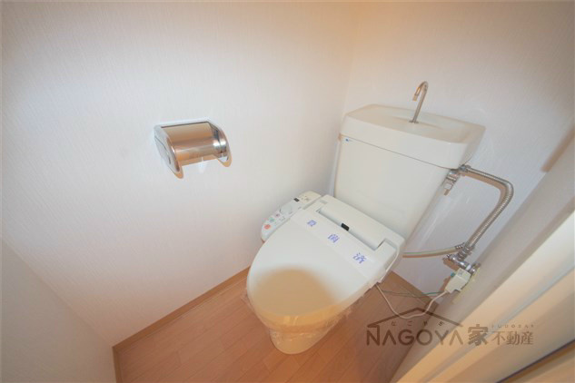 【エポラール白壁のトイレ】