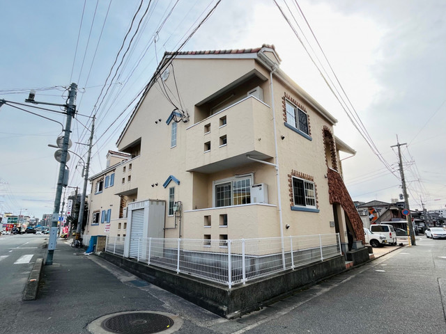 【チロルコーポ春町Iの建物外観】