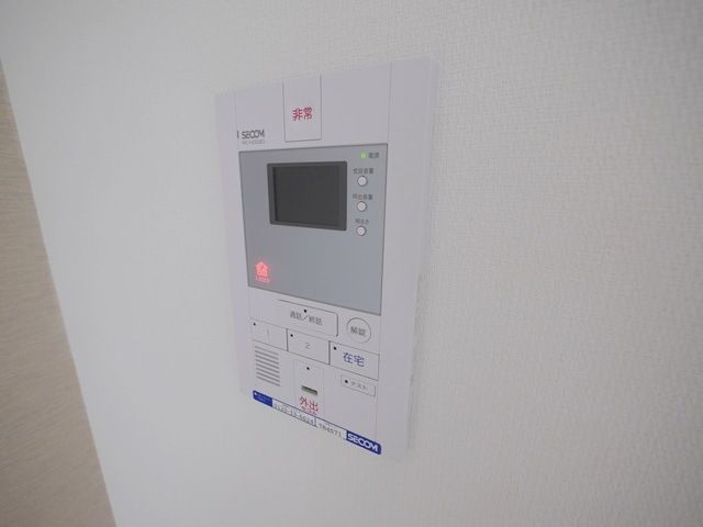 【横浜市青葉区千草台のマンションのセキュリティ】