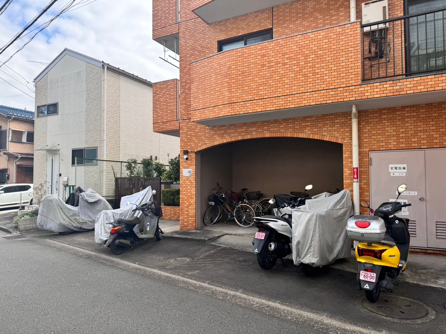 【横浜市神奈川区菅田町のマンションのその他設備】