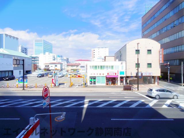 【静岡市駿河区南町のマンションの眺望】