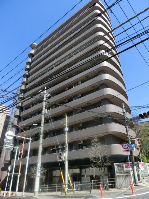 INSURANCE-BLDG.XIXの建物外観