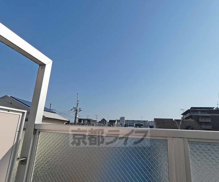 【京都市伏見区深草町通町のマンションの眺望】