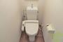 トイレ　トイレにはウォッシュレットが備わっております。